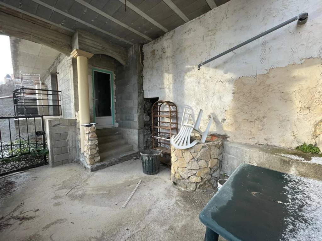 Photo 11