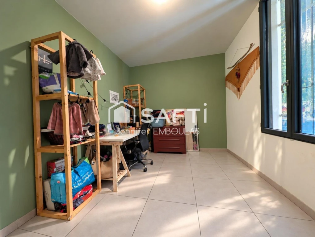Photo 12