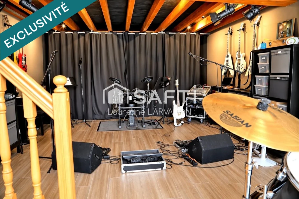 Photo 12