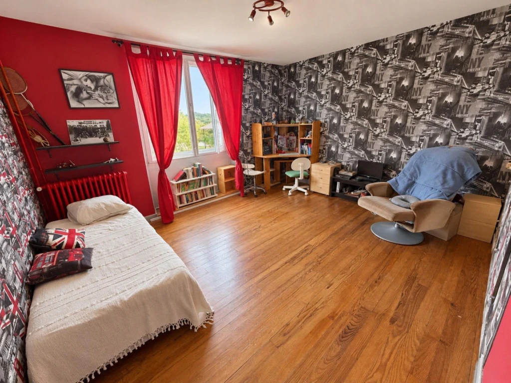 Photo 12