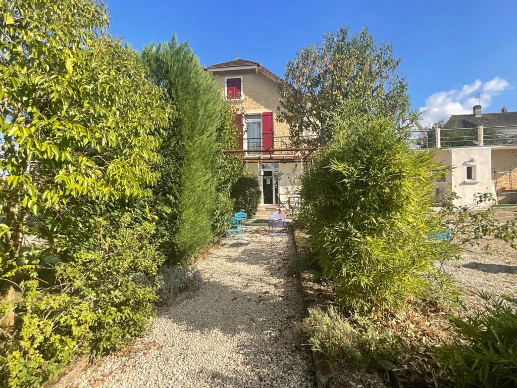 Photo 18