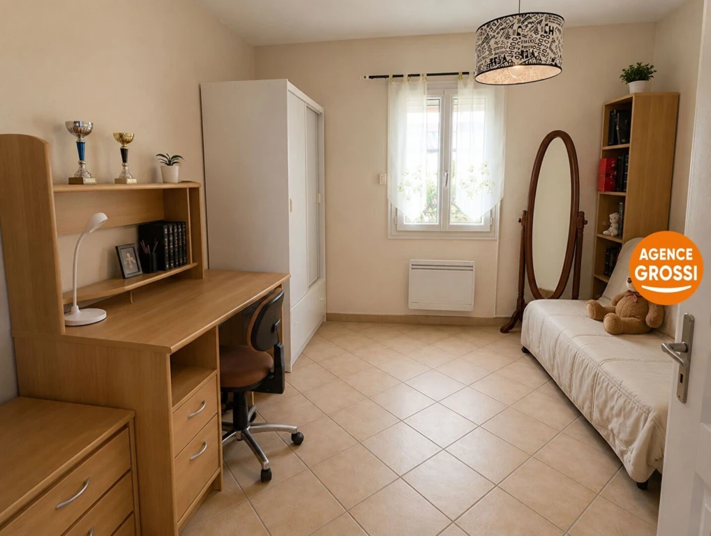 Photo 6
