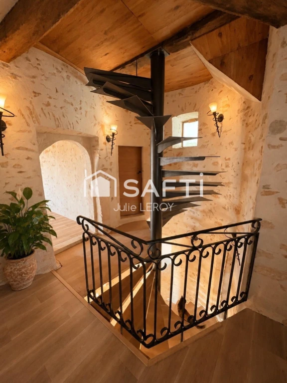 Photo 12
