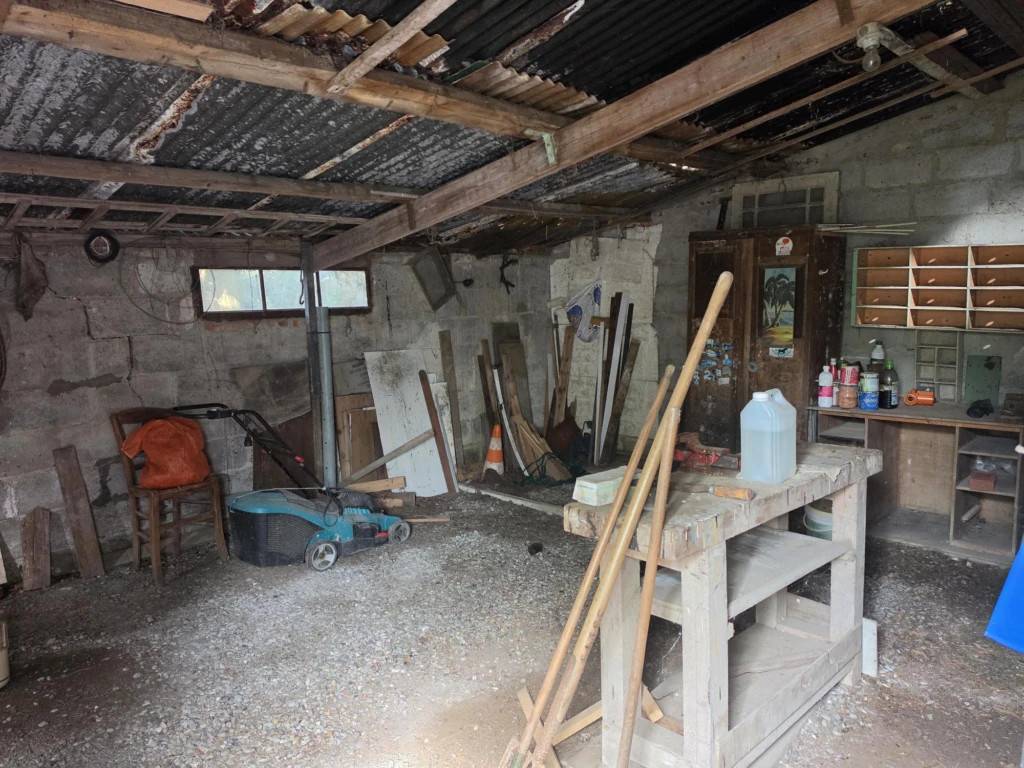Photo 10