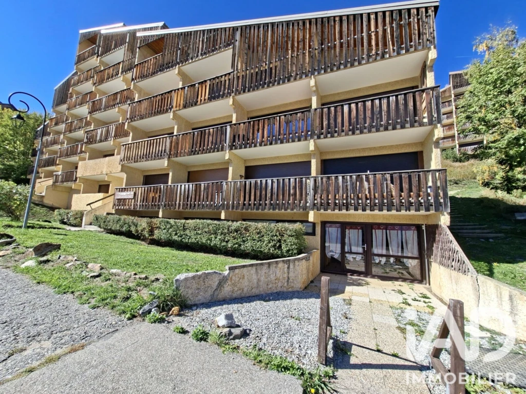 Photo 12