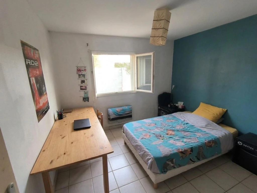 Photo 6