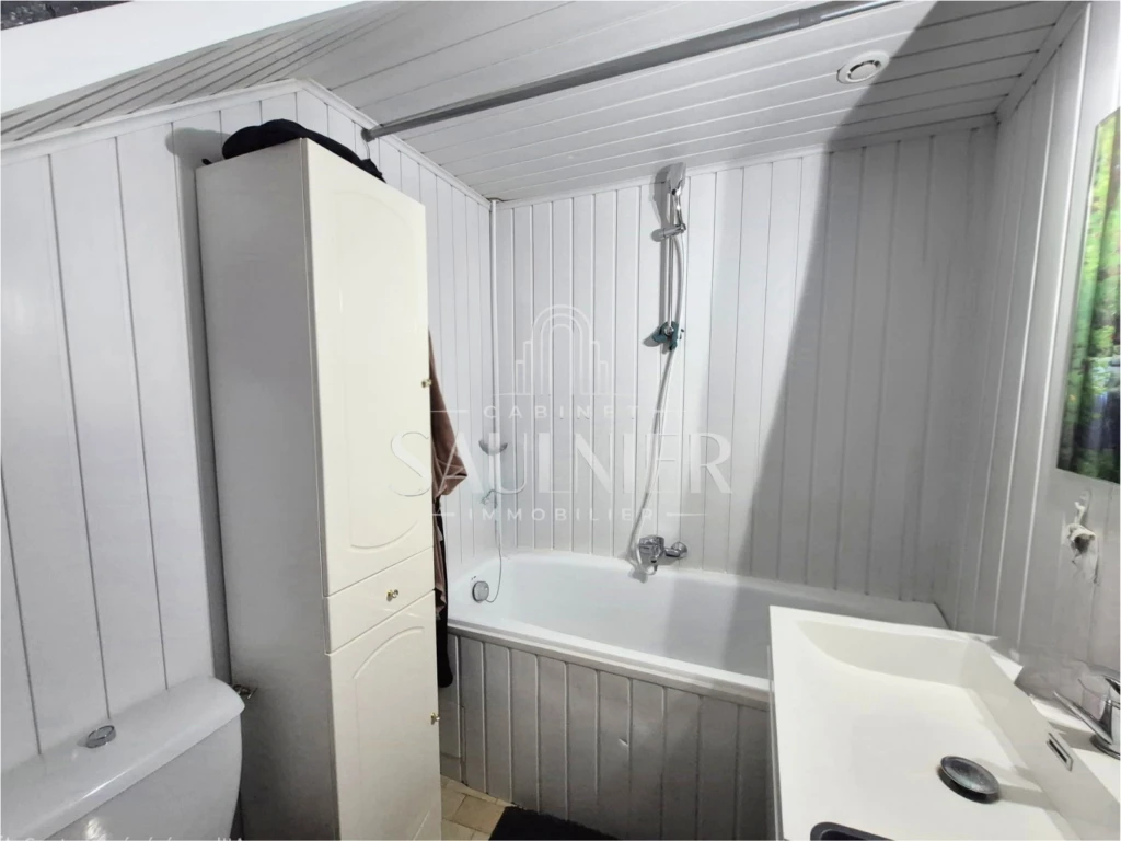 APPARTEMENT DU BAS RDC