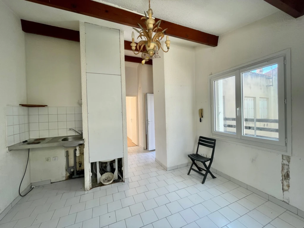 appartement à rénover dans le centre du château d'Oléron