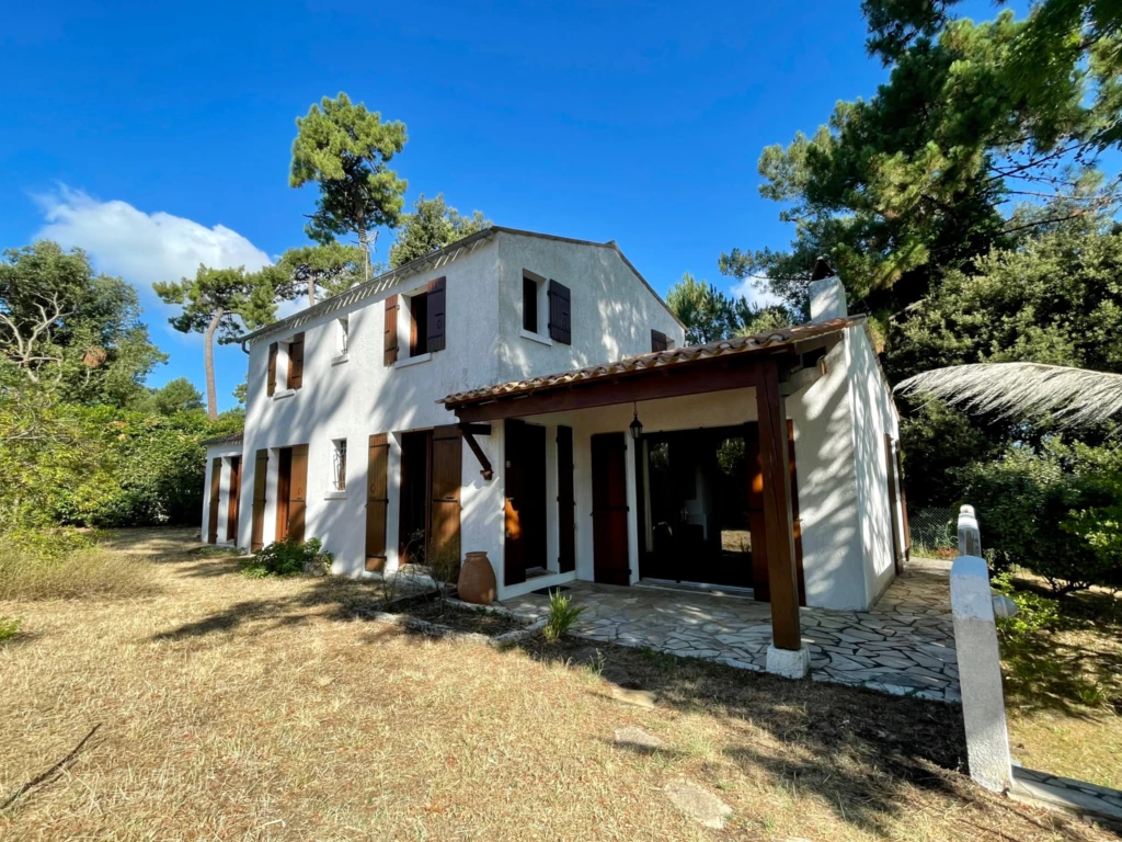 Grande et spacieuse maison a deux pas des commerces