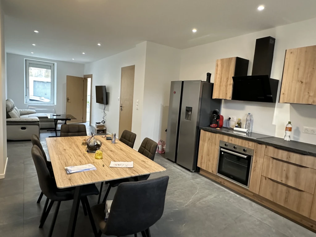 Hayange - Maison rénovée 78m2, 3 chambres , jardin et garage