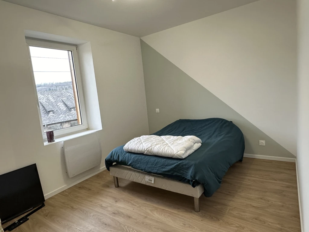 Hayange - Maison rénovée 78m2, 3 chambres , jardin et garage