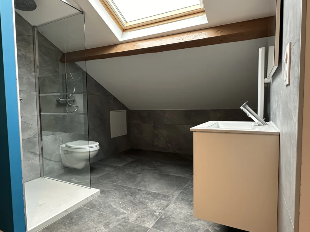 Hayange - Maison rénovée 78m2, 3 chambres , jardin et garage