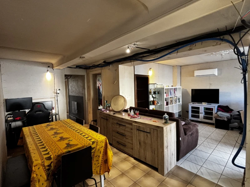 Luttange - maison 135m2 sur terrain 547m2, 3 chambres, véranda, dépendances, grenier et combles