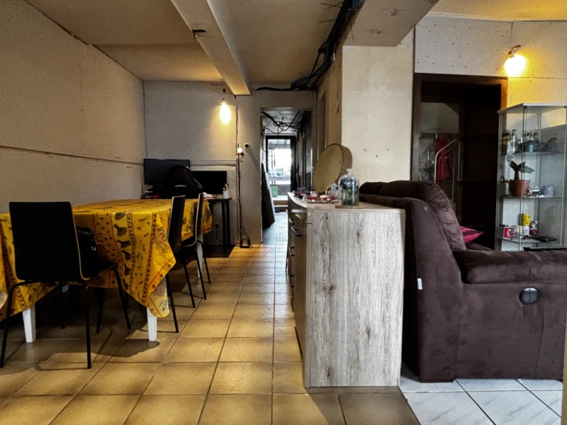 Luttange - maison 135m2 sur terrain 547m2, 3 chambres, véranda, dépendances, grenier et combles