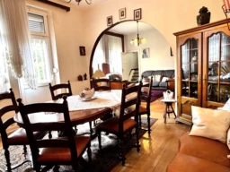 Nilvange, appartement duplex 171m2 - 4 chambres, 2sdb, jardin 449m2 , garage, maison de maitre