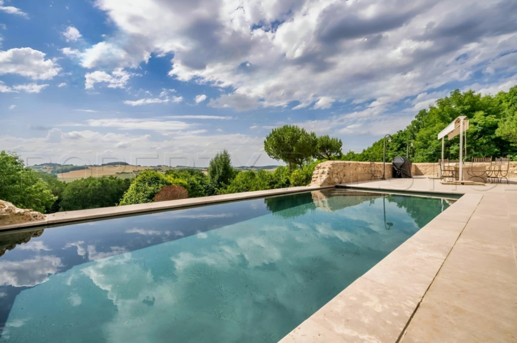 LOT ET GARONNE DOMAINE XVème 35 HECTARES 4