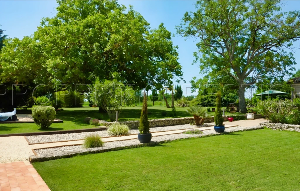 LOT ET GARONNE PROPRIETE XIXème EN PIERRES 3,6 HA 3