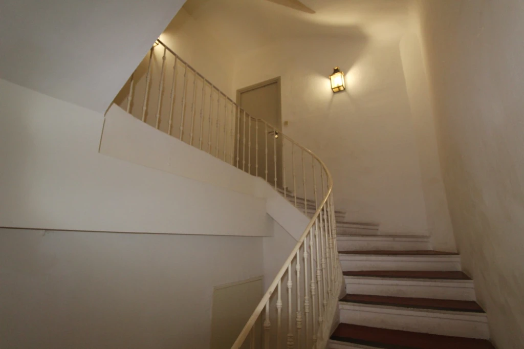 Cogolin – Centre ville – Lot de deux appartements 3