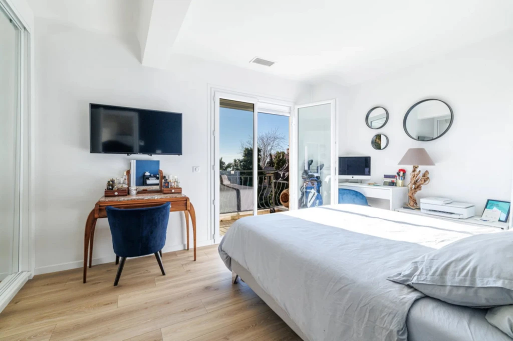 EZE BORD DE MER APPARTEMENT 4P VUE MER 13