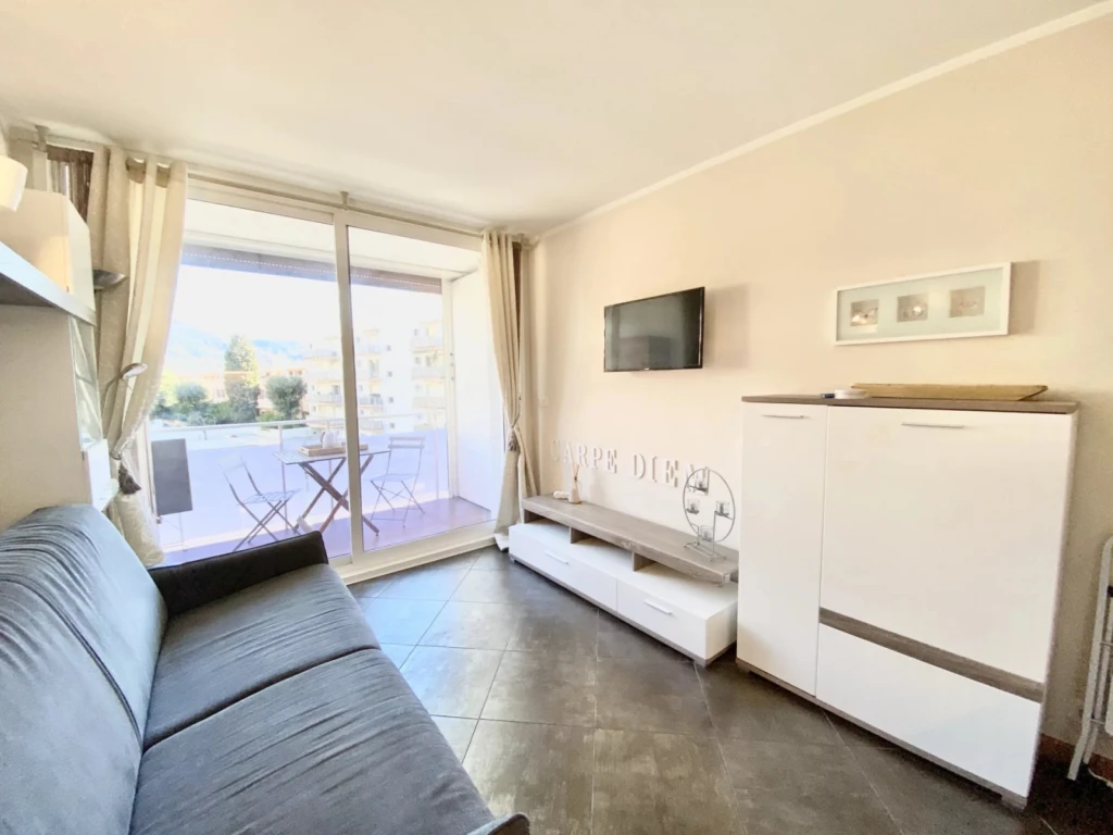 ROQUEBRUNE CAP MARTIN - STUDIO - TERRASSE - IDEAL INVESTISSEUR 3