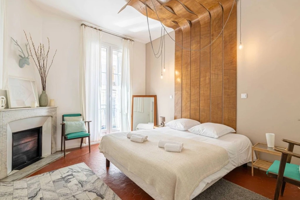Cannes Bas Carnot appartement 3 pièces au calme parfait état meublé 6
