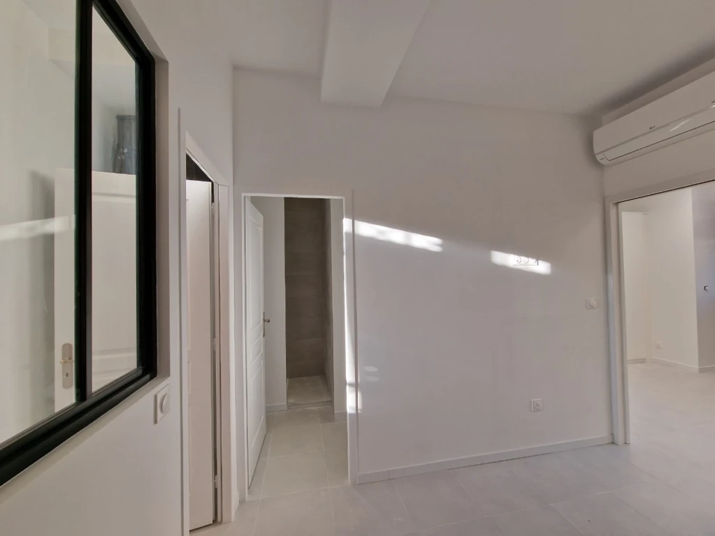 BUREAU + STUDIO 2