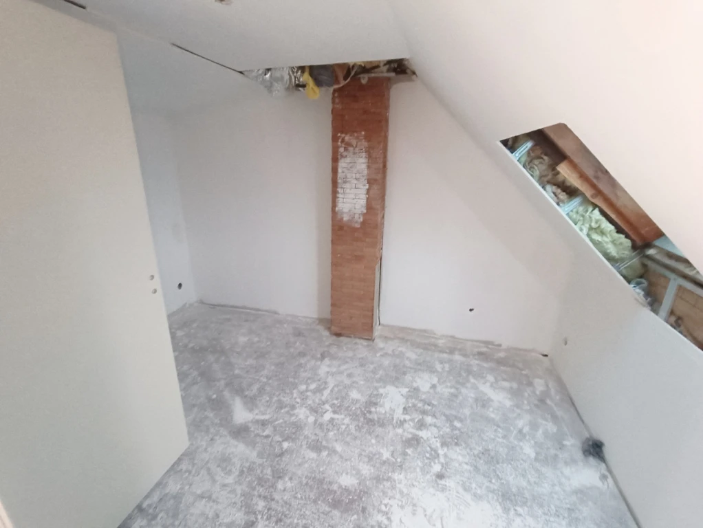 Maison 3 chambres à finir de rénover 9
