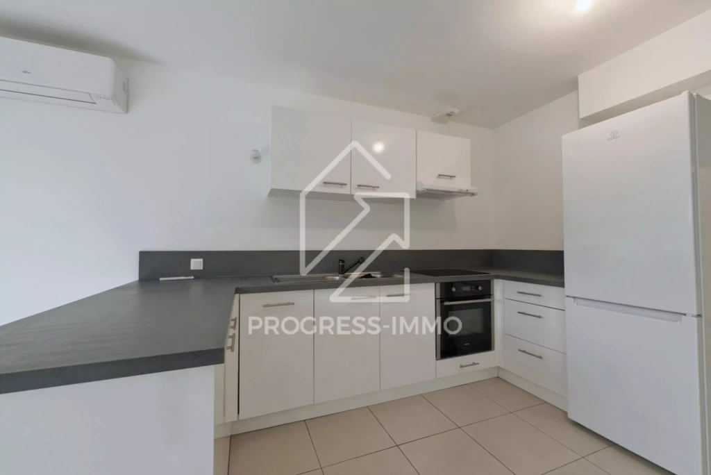Maison de 85m² sur 238 m² terrain construction récente 3