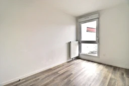 3 pièces 62m² - proche métro - Terrasse 2