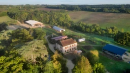 GERS Ferme autonome et bioclimatique 42 Ha 1