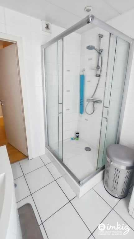 Grand 3 pièces de 88 m² avec garage et ascenseur 10