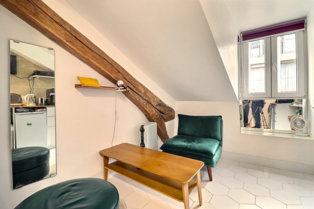 2 pièces - Paris 7 - Rue Rousselet 1