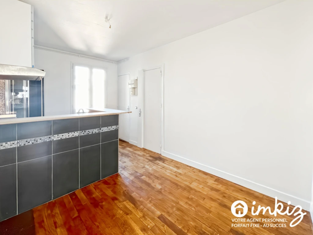 2P refait à neuf – Chambre 14m² – Métro 8 min 3