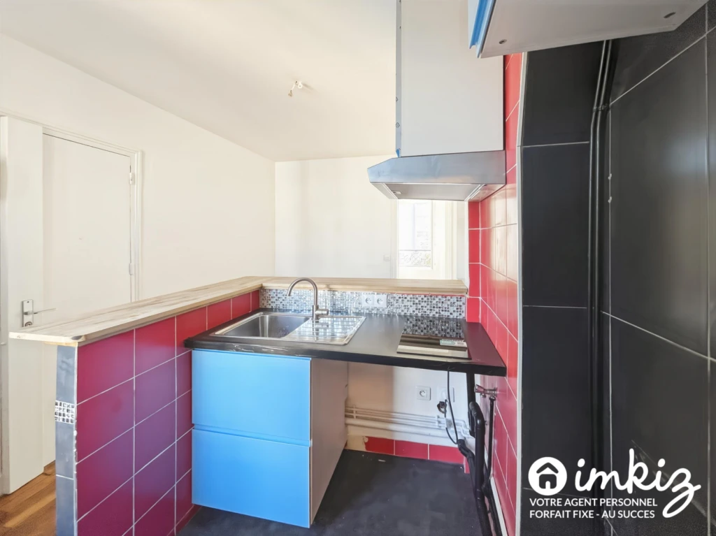 2P refait à neuf – Chambre 14m² – Métro 8 min 7