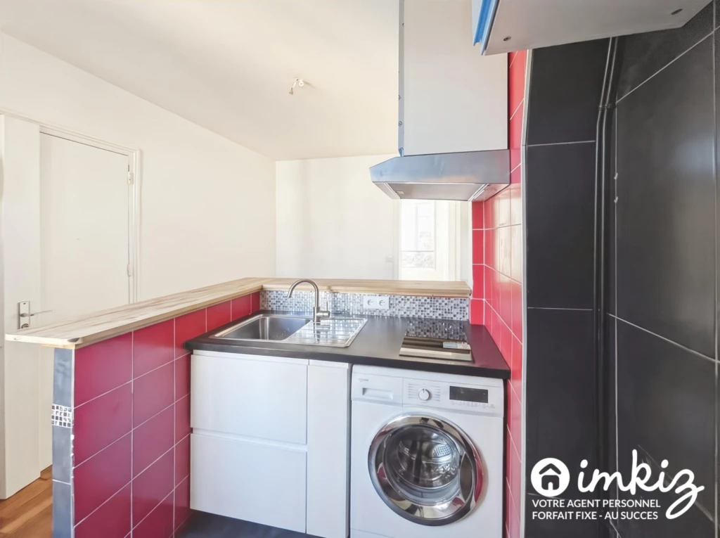 2P refait à neuf – Chambre 14m² – Métro 8 min 6