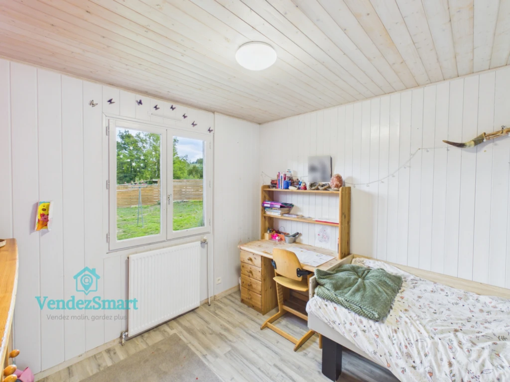 Maison de plein pied sur terrain de 1550m2 environ 7