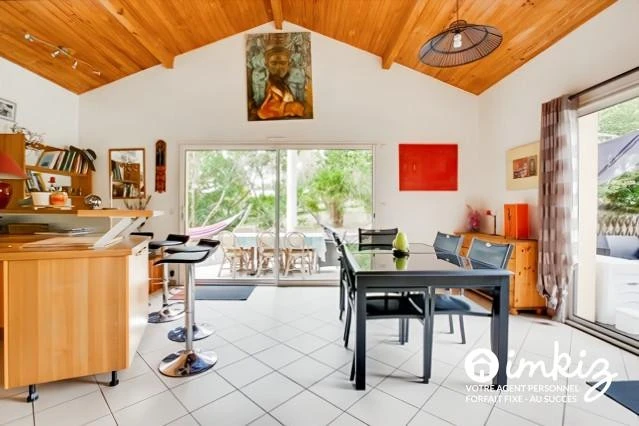 Rare - maison avec piscine + terrain constructible 9