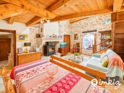 Maison en pierre avec 2 espaces de vie 3