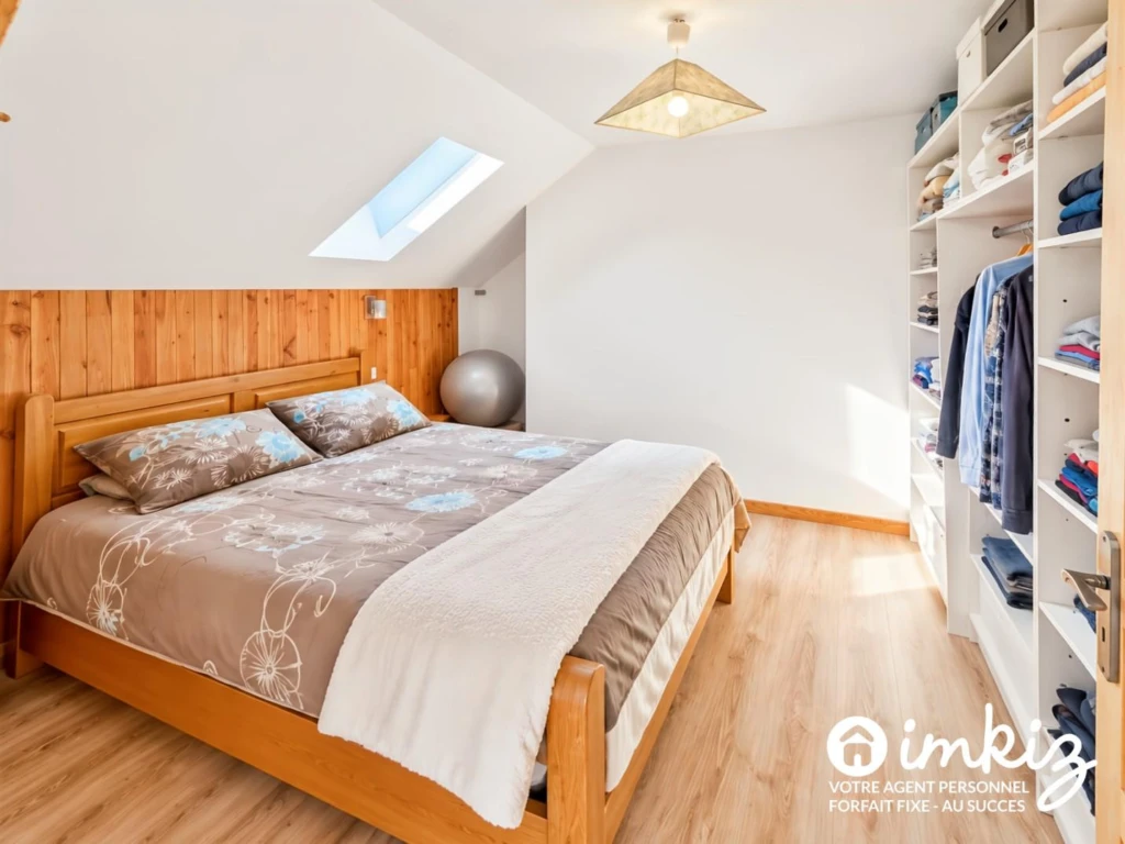Maison en pierre avec 2 espaces de vie 11