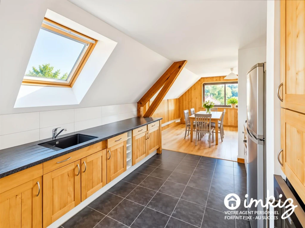 Maison en pierre avec 2 espaces de vie 10
