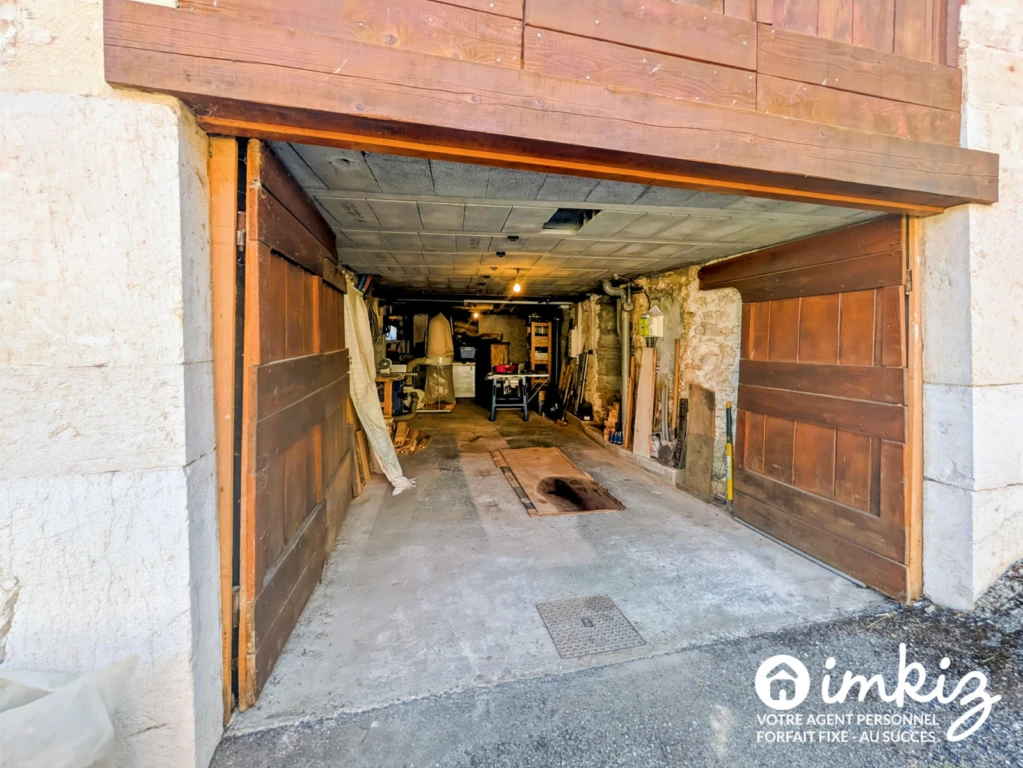 Maison en pierre avec 2 espaces de vie 14