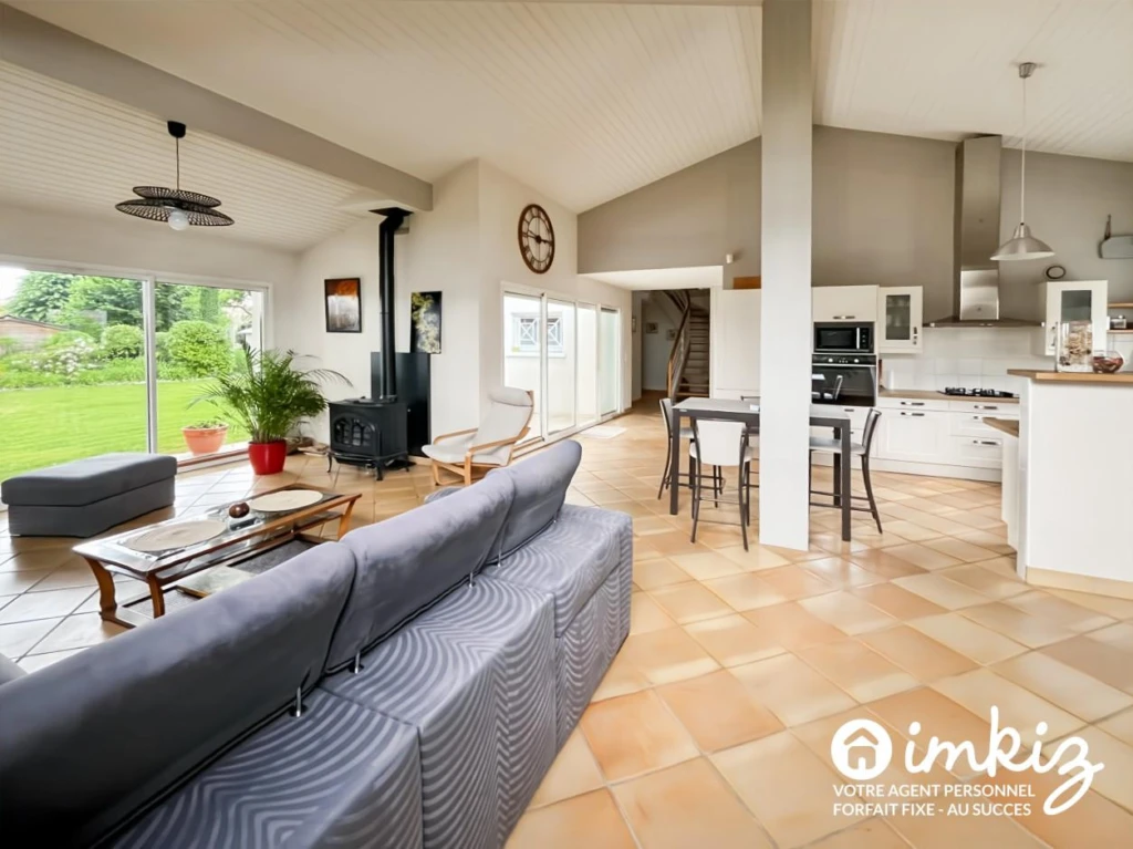 Maison 210m2 - 8 pièces - Vue imprenable 4
