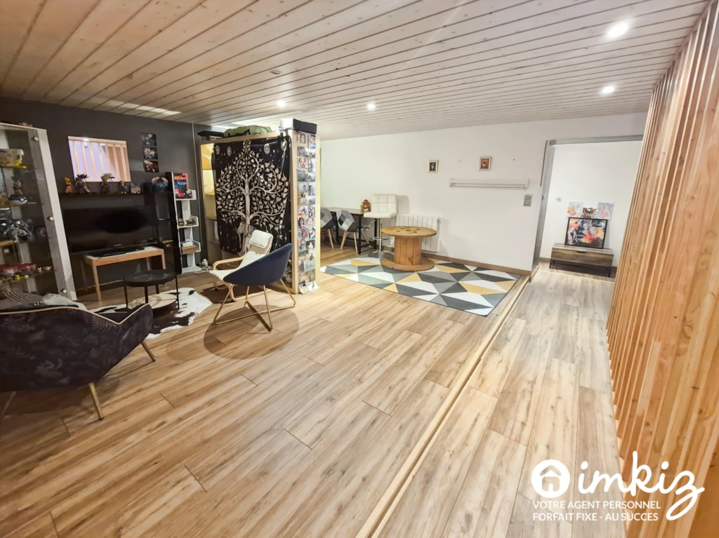 Maison familiale parfaitement rénovée de 220 m² 13