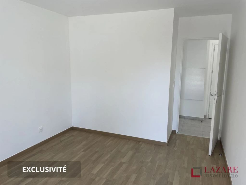 A LOUER T3 récent avec garage fermé 11