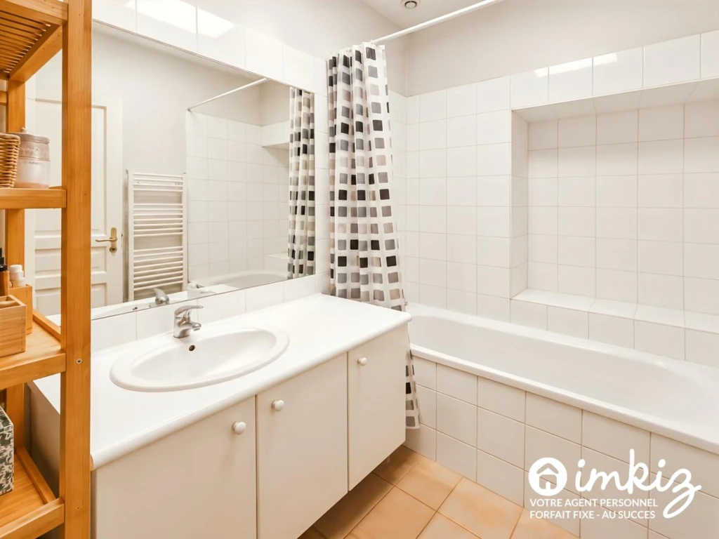 Proche place Carnot : 4 pièces 112m². Vendu loué. 9