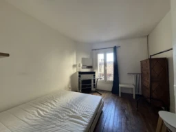 Grand T2 meublé avec charme de l'ancien 2