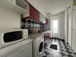 Grand T2 meublé avec charme de l'ancien 3