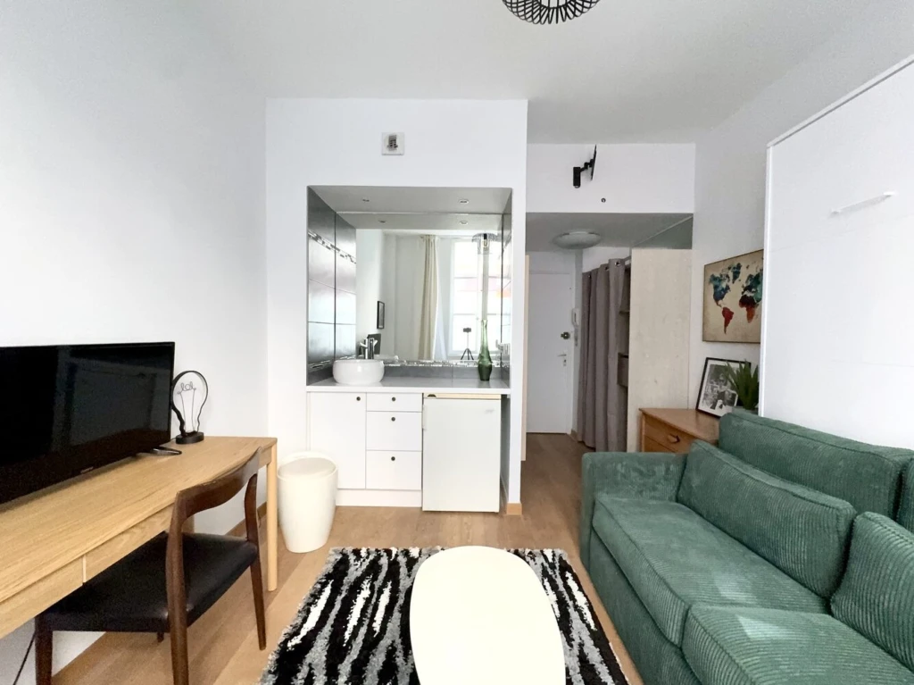 Appartement meublé rénové – Rue Duret, 75116 4
