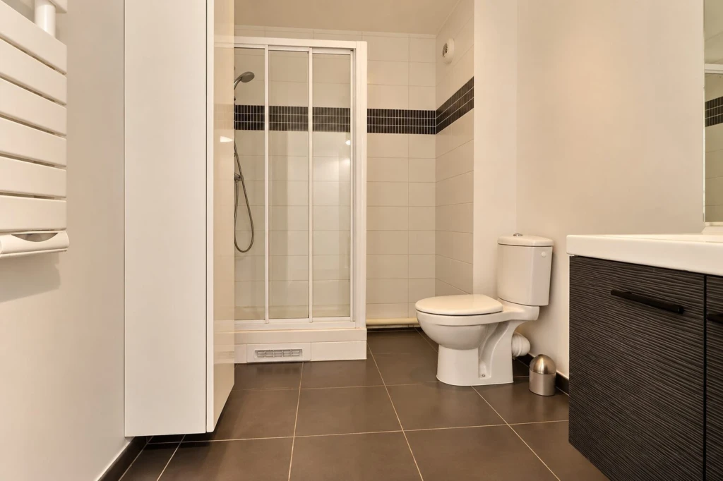 Montrouge – Superbe studio rénové avec balcon 7