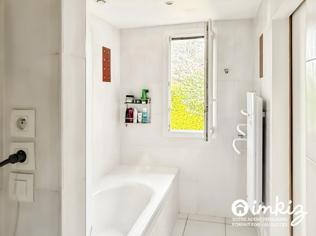 Maison 135 m², 4 chambres - Manissieux 9